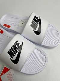 Тапочки чоловічі Nike Victori One Slide