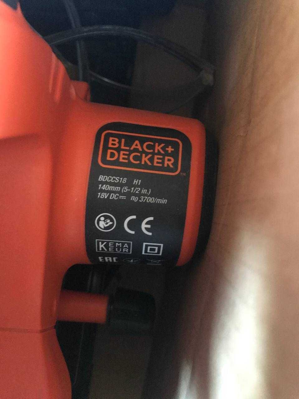 Пила дискова акумуляторна Black+Decker BDCCS18N