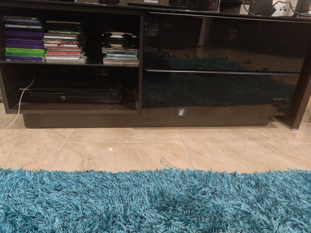 Piękny zestaw mebli do salonu