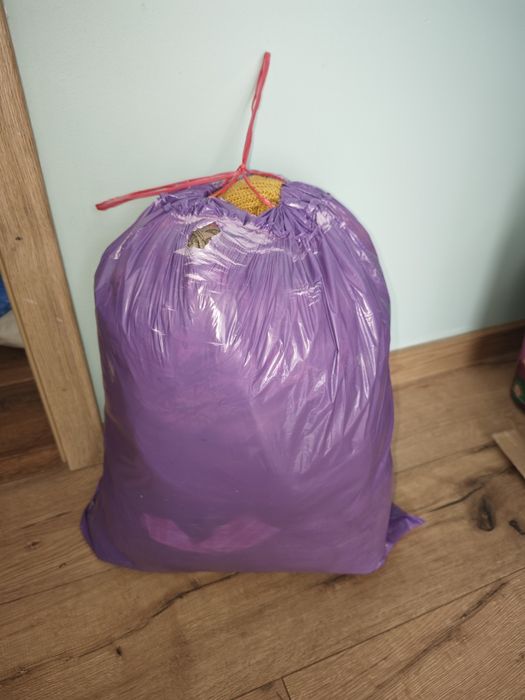 Paczka  5 kg ubrań damskich