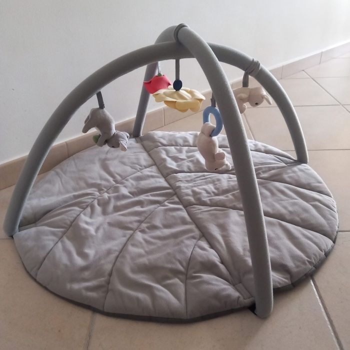 Ginásio bebé IKEA