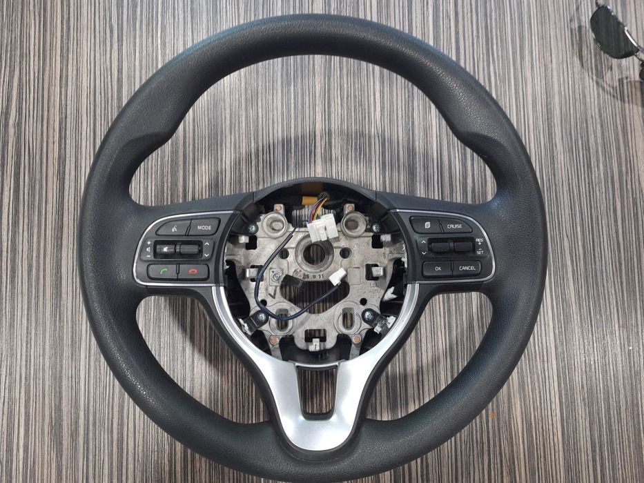 Руль Kia Sportage в идеальном состоянии