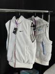Желетка Nike двухстронняя