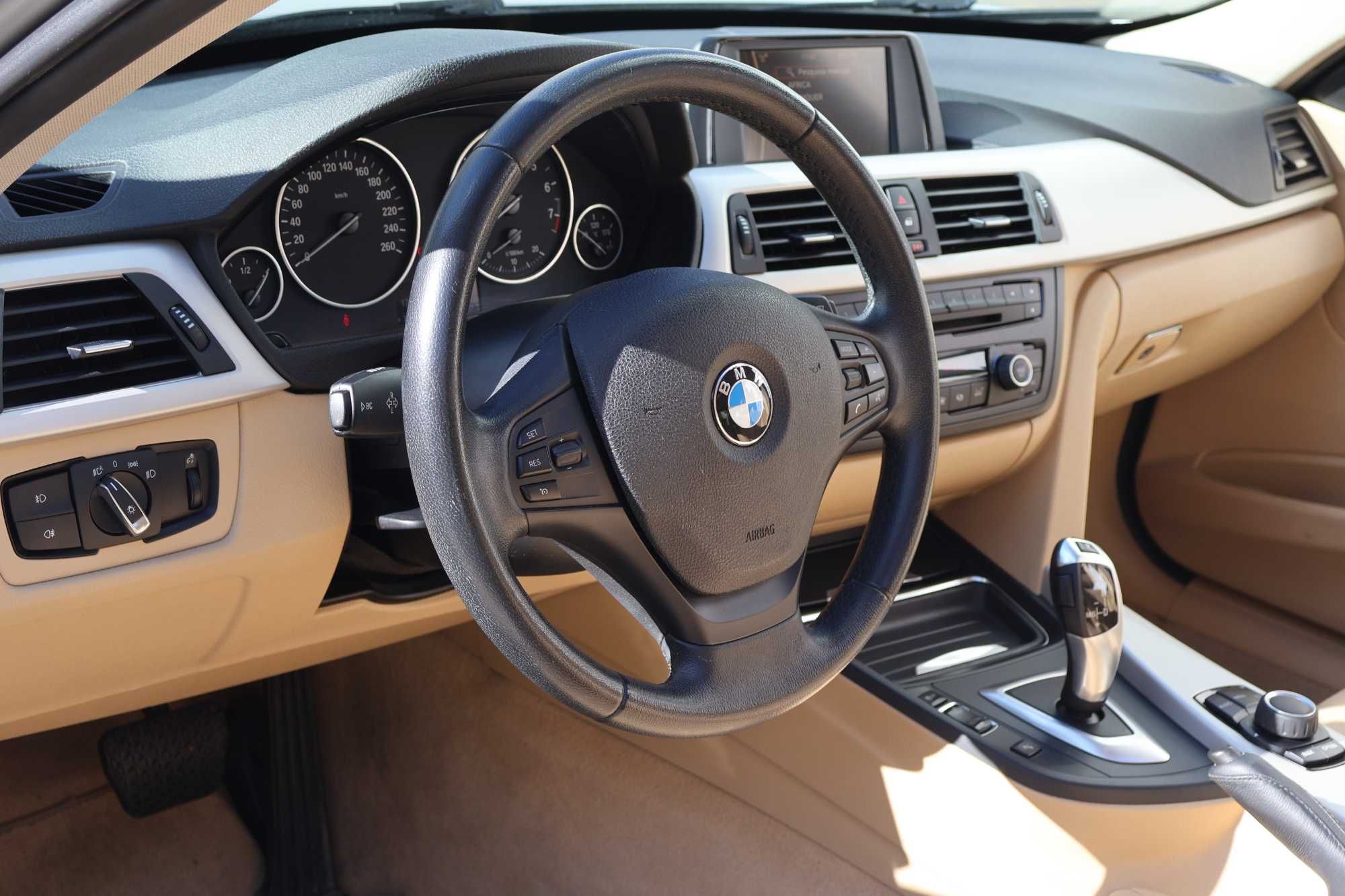 BMW 320i 2.0 Gasolina Automático • APENAS 104.000 km • IMPECÁVEL