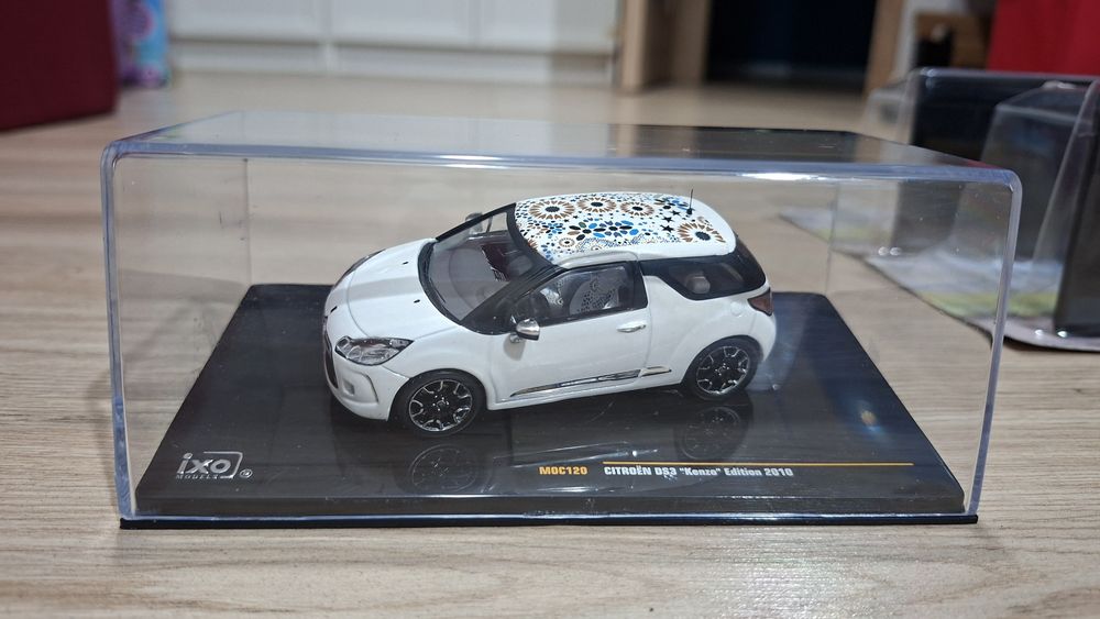Citroen DS3 Kenzo 1:43 ixo