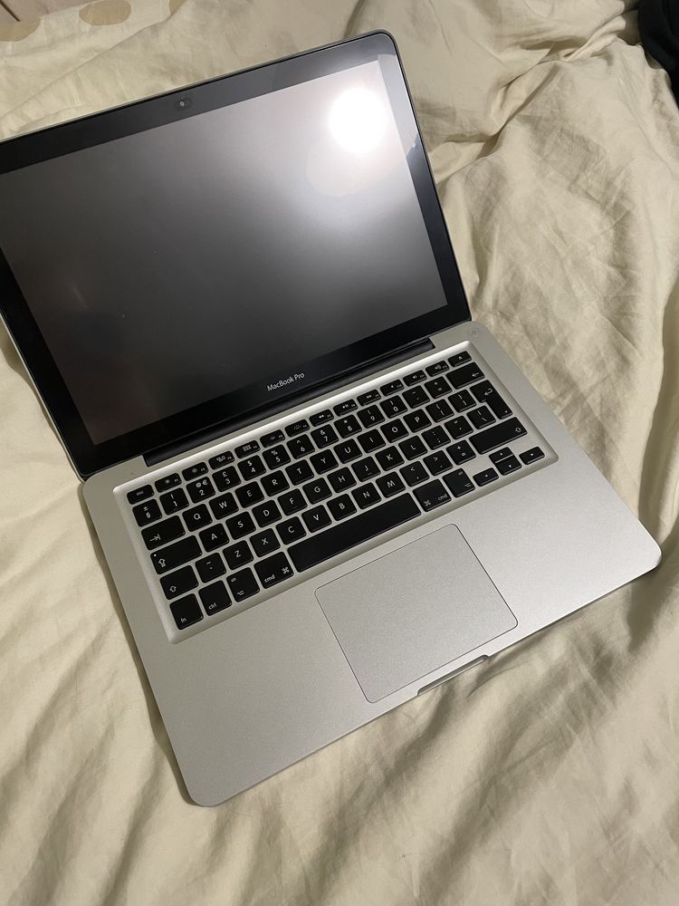 Macbook PRO mid 2012 rozmiar 13” apple