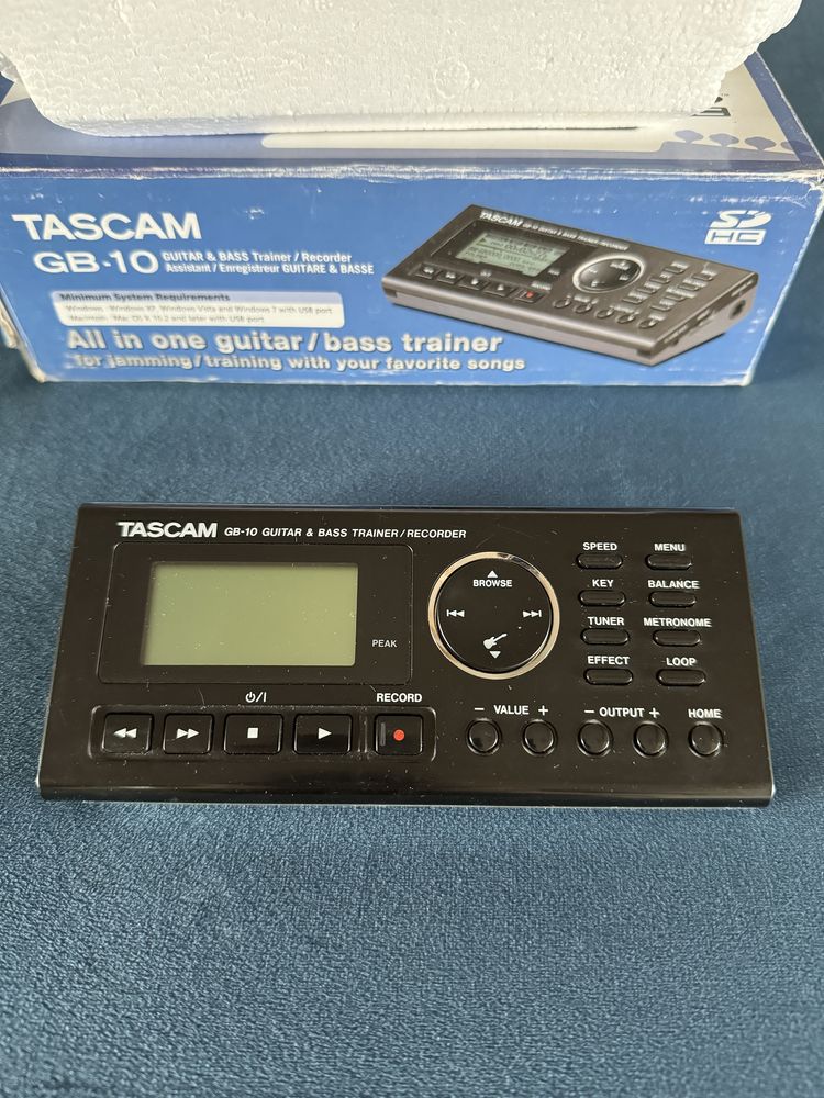 Trener gitarowy Tascam GB-10