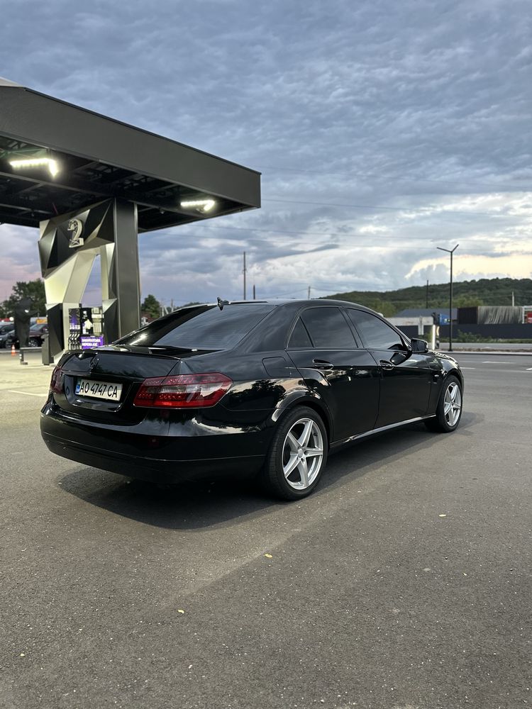 Mercedes-Benz w212