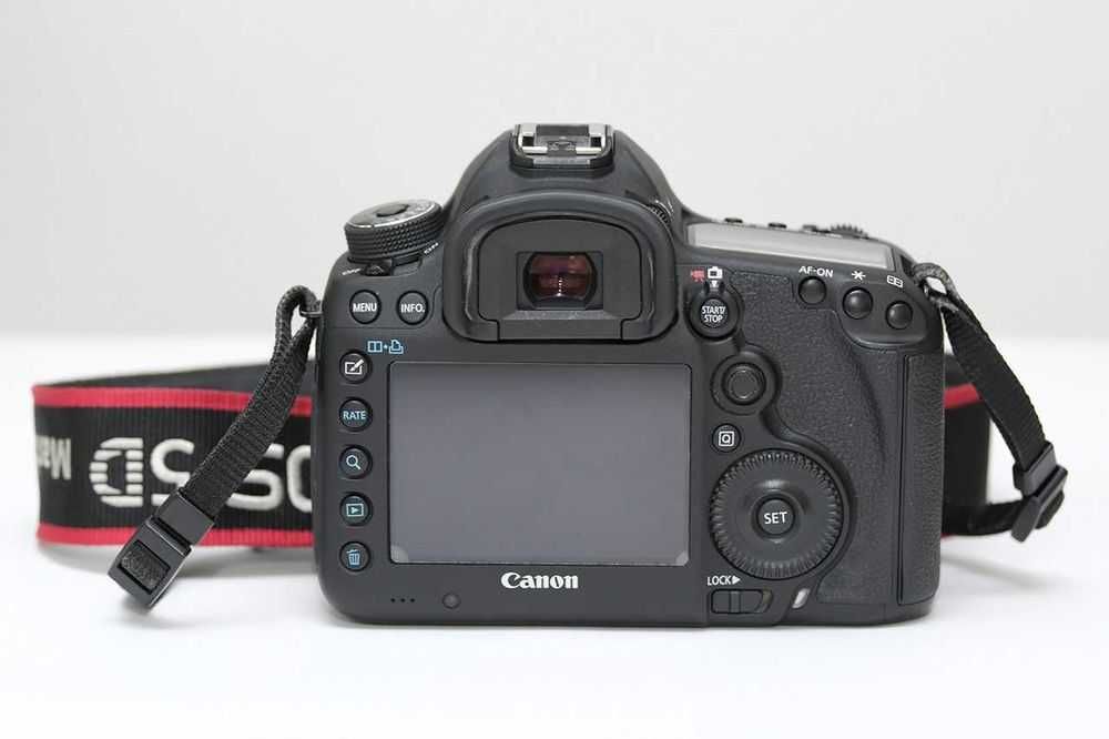 Canon 5 D Mark III Bem cuidada  Lentes Canon EF