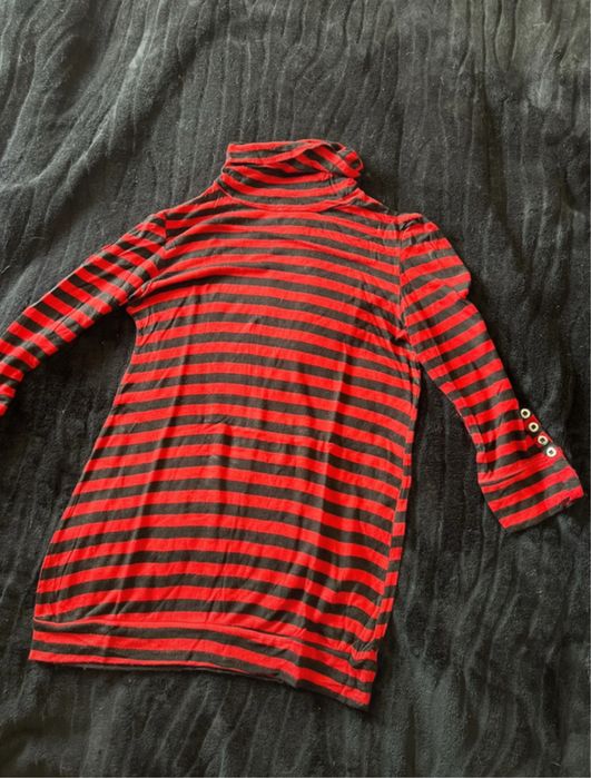 Camisola de gola alta com meia manga