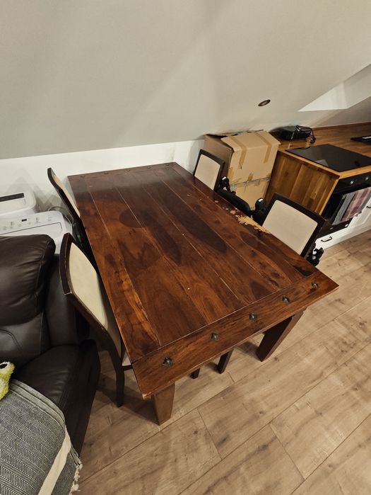 Meble Almi Decor Kolonialne Łóżko Stolik Nocny Witryna  Komoda Stół