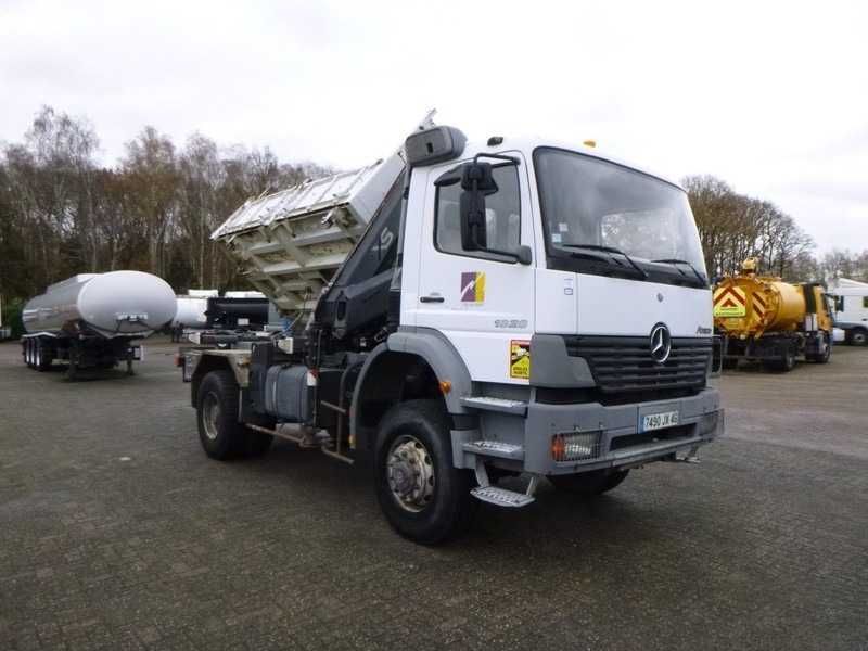 Самоскид Mercedes-Benz Atego 1828 4x4 кран маніпулятор Hiab 166 B-2 CL