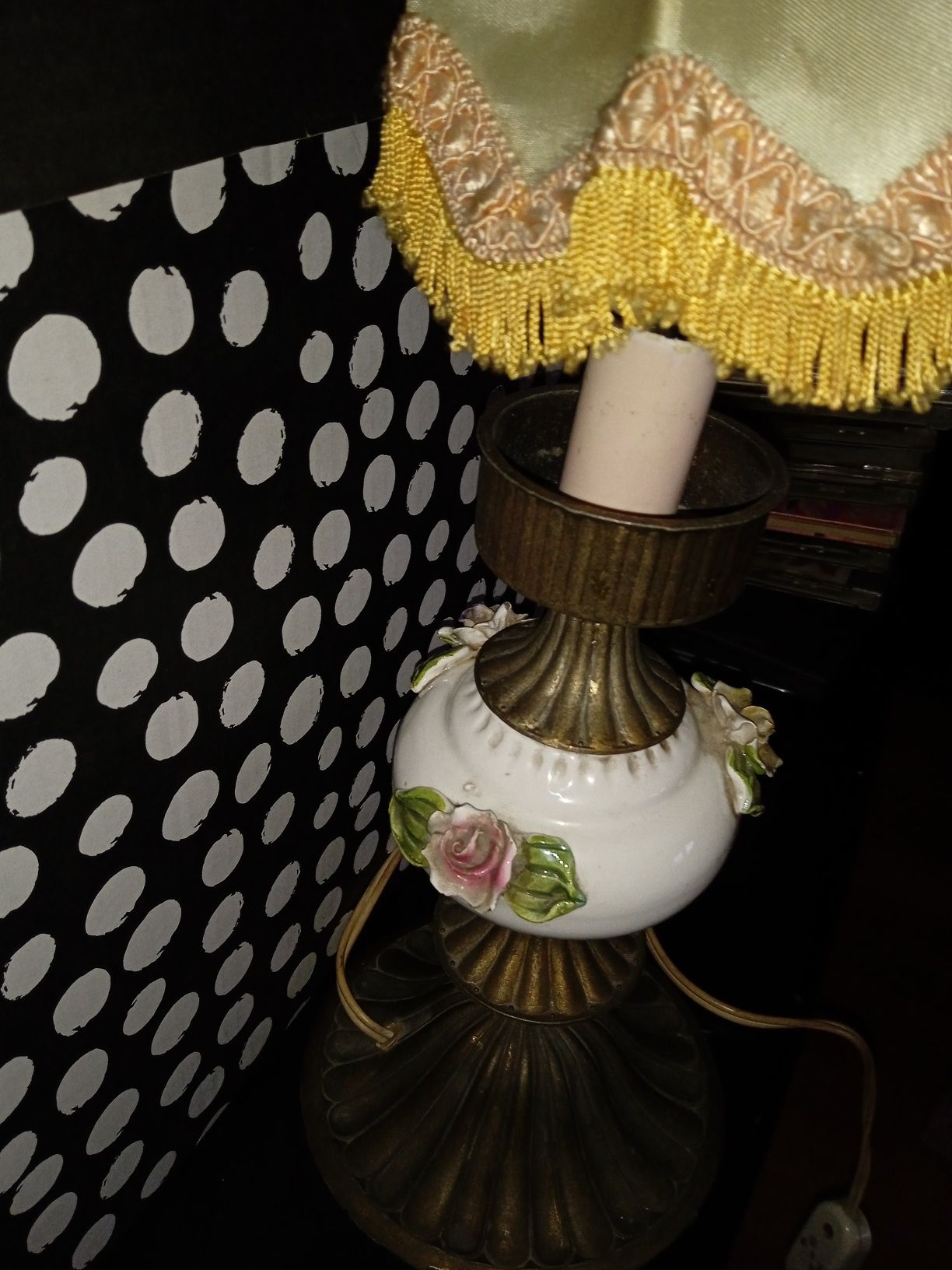 Okazja Piękna lampka stara usterka,śliczne porcelana zdobienia info op