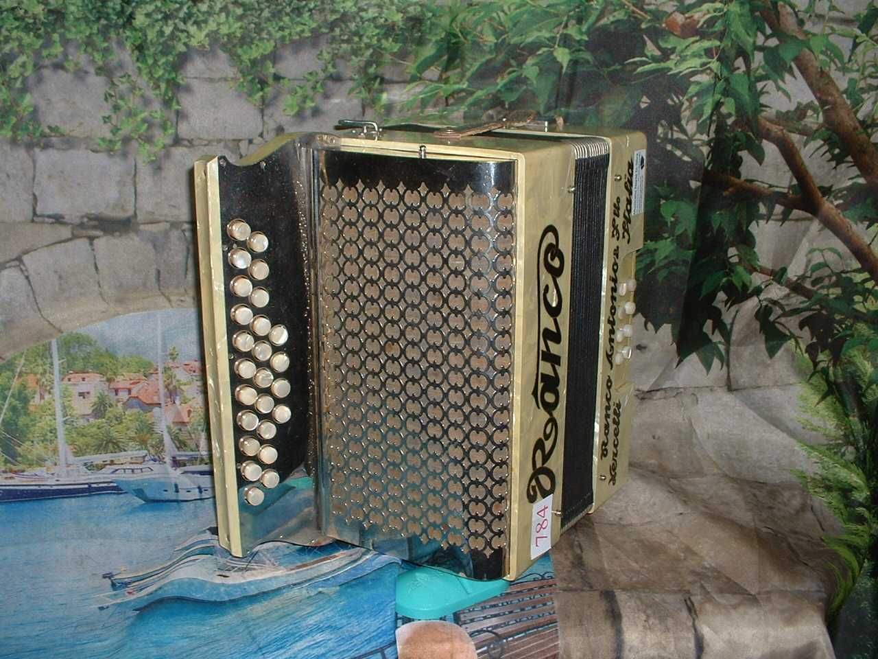 Concertina Ranco Avenda N . 784