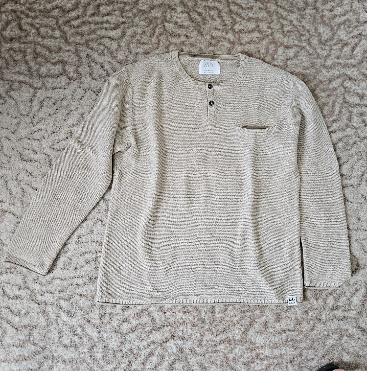 Тонкие свитера фирмы ZARA