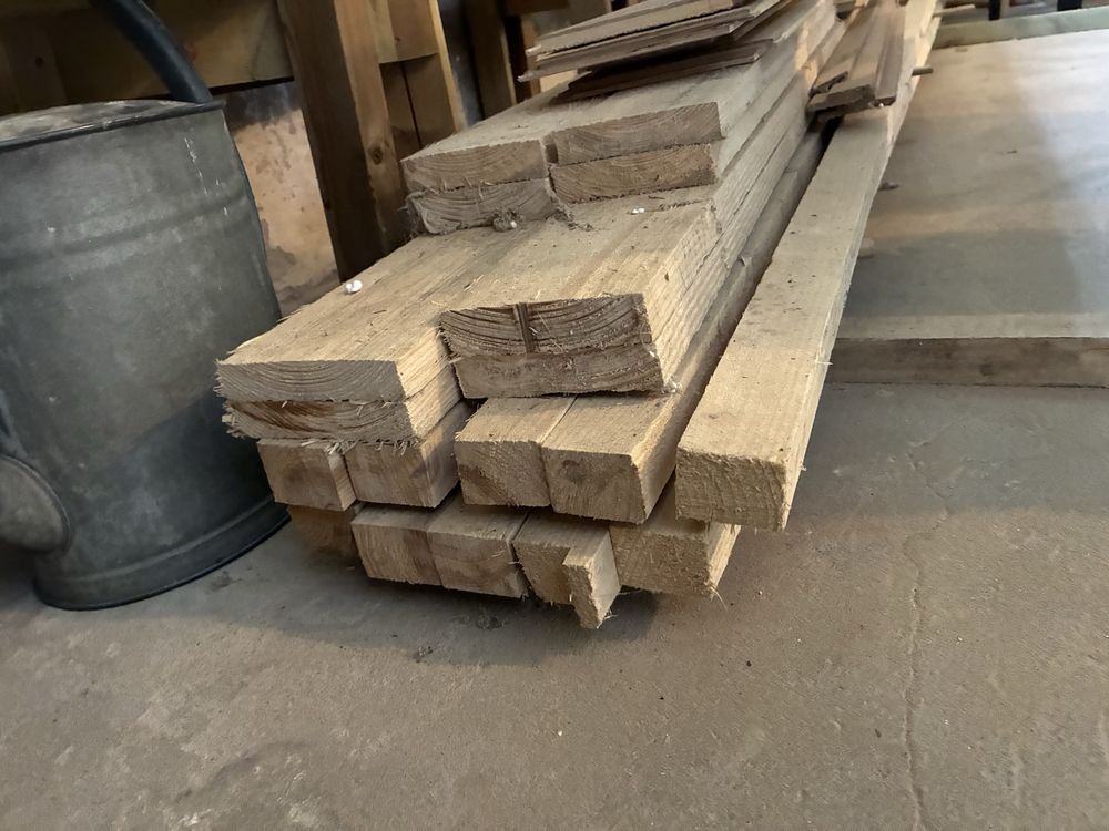 Deski 2,5x13x88cm i legary 4x5x310cm