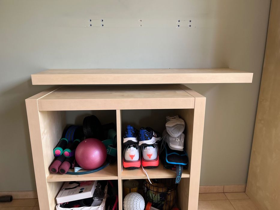 Półka ścienna IKEA LACK 110/26, ukryte wsporniki, stan idealny