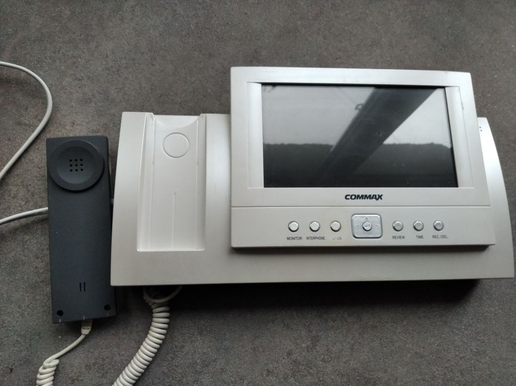 Продам домофон Commax cdv 71 be.