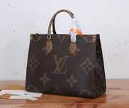Louis Vuitton OnTheGo MM nova