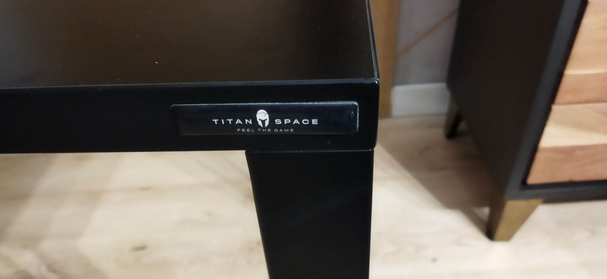 Biurko Titan space