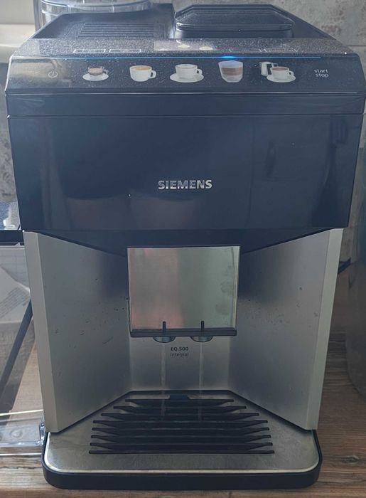 Automatyczny ekspres do kawy SIMENS EQ.500