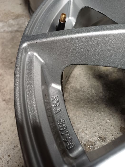 Alufelgi Felgi Alutec 5×112 R17 zakręcone Audi Volkswagen Mercedes Ško