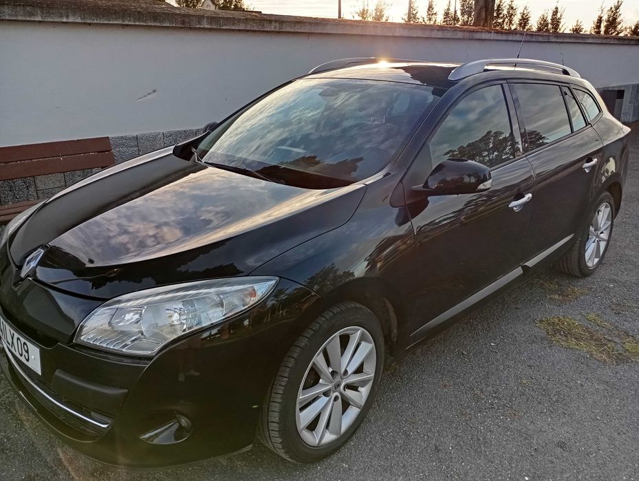 Megane 2011 venda por motivo de viajem