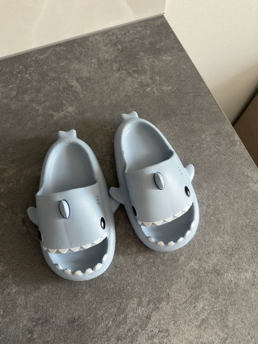 Шльопанці дитячі