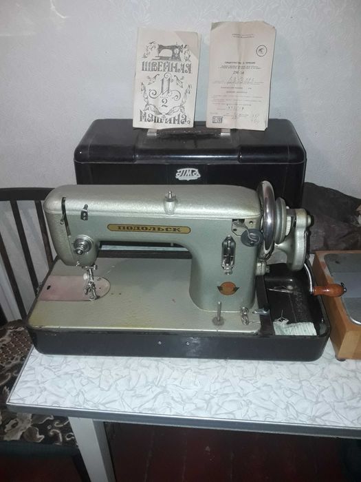 2Швейные машинки Подольск марки100 и марки2М-34