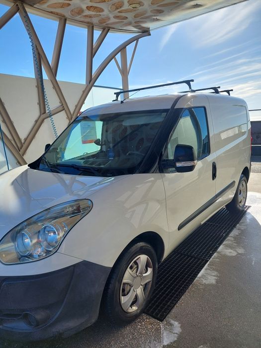 Vendo Fiat doblo 1,3  .90cv em muitobomestado de conservação e mecânic