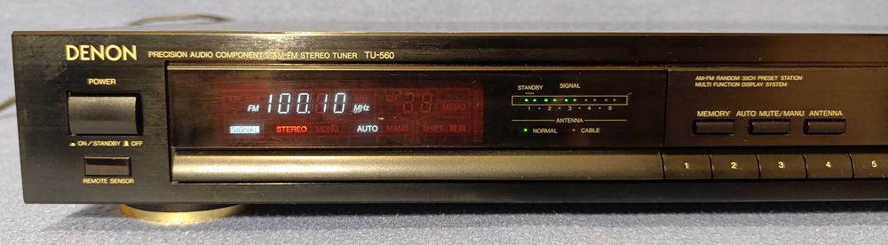 DENON model TU-560