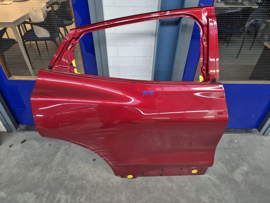 Mustang  Mach E drzwi prawe tylne