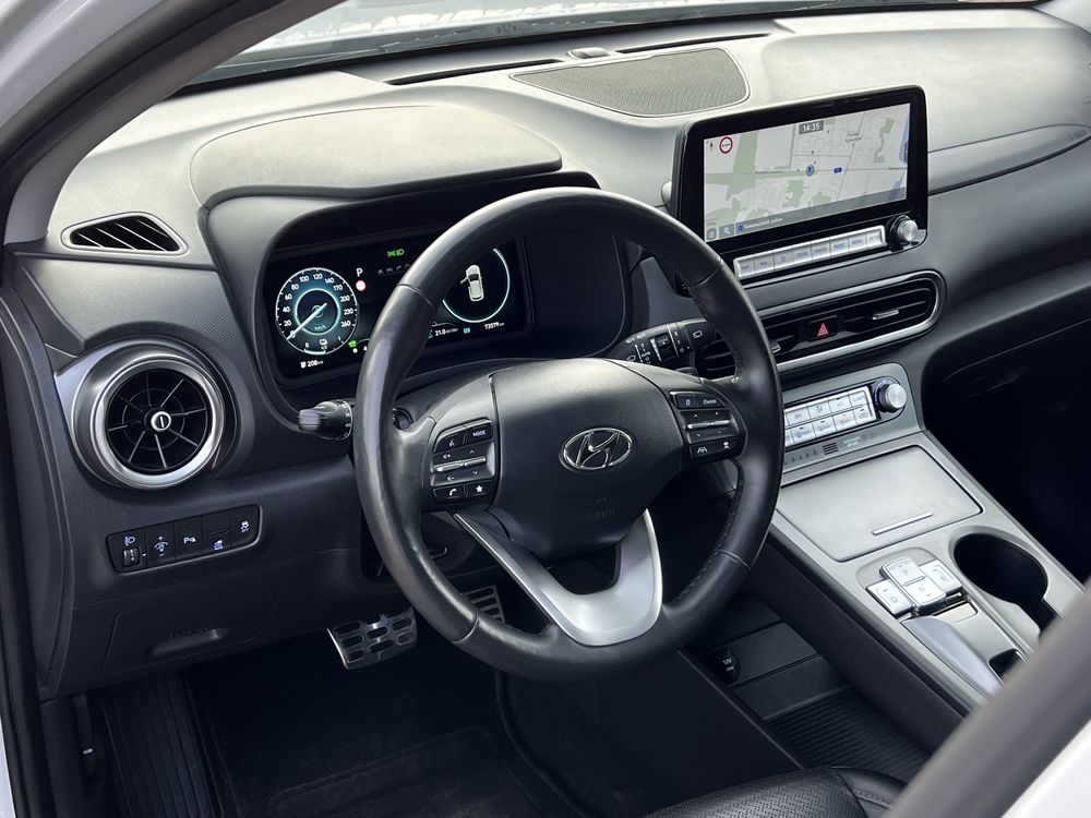 Hyundai kona 2021 64kwh soh100% 530км