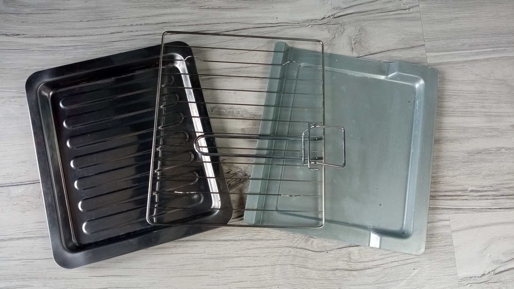 Mini piekarnik elektryczny AMBIANO 1200W z termoobiegiem oraz timerem