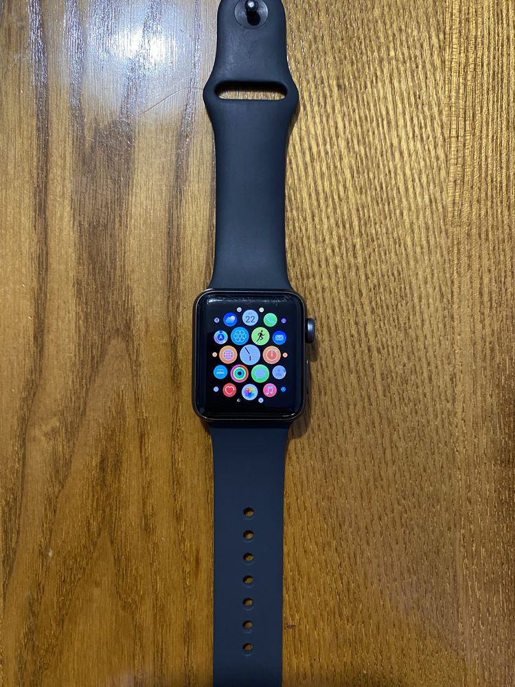 Apple Watch Series 3  38mm Spaces Gray