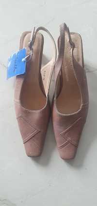 Buty Stella nowe 39