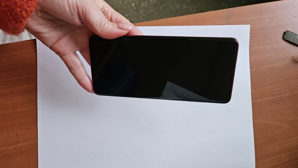 Продам Samsung Galaxy S20+ 128GB Red (SM-G985FZRDSEK)