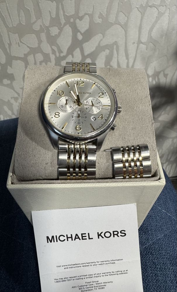 Продам годинник оригінальний Michael Kors