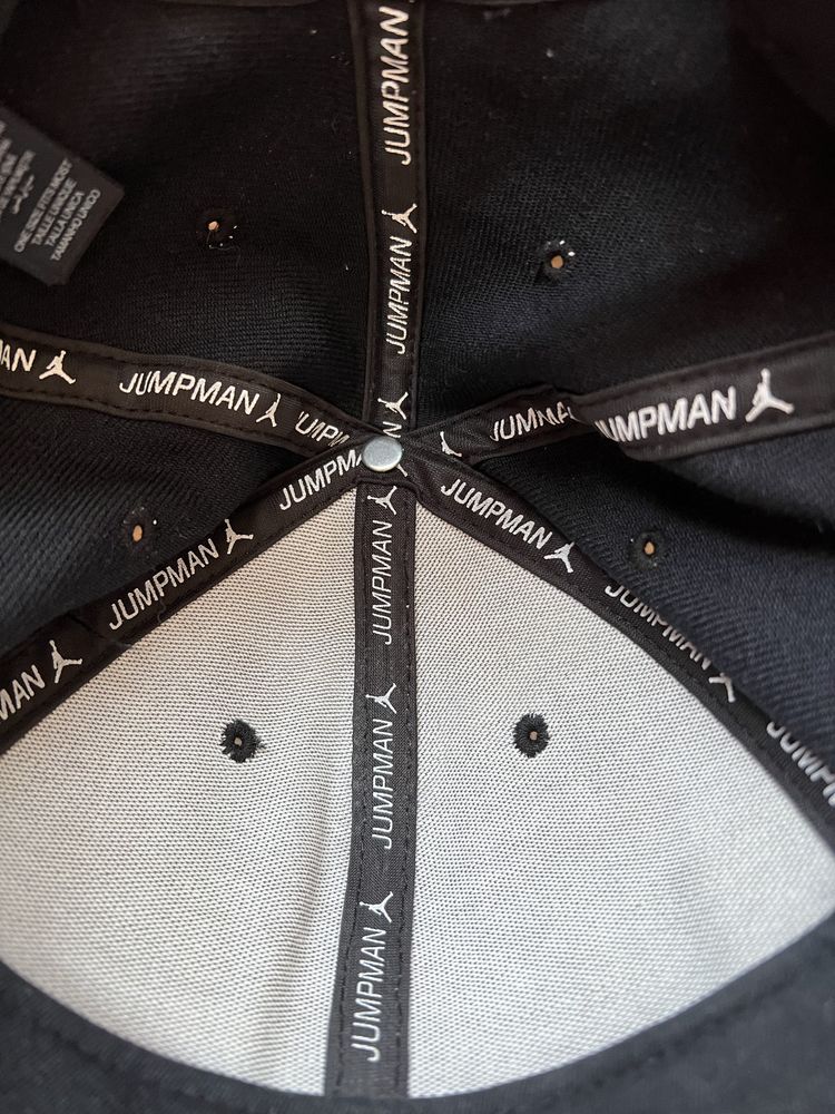 Продам оригінальну кепку NIKE AIR JORDAN