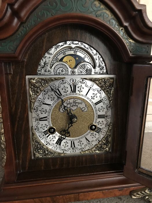 Каминные, кабинетные часы