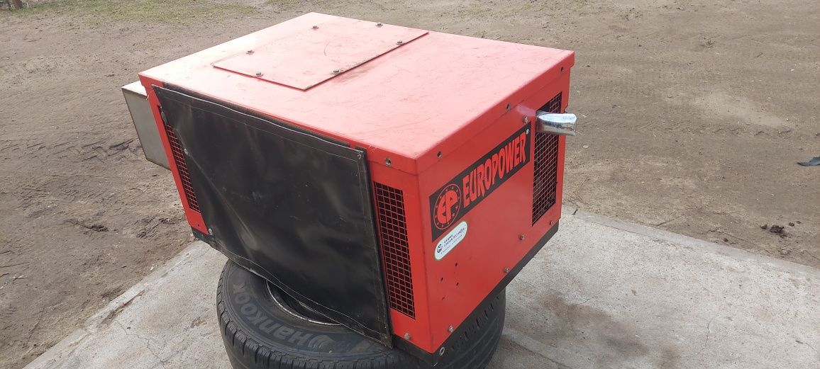 agregat honda 1.8kw cichy zapalany z kluczyka w bdb stanie