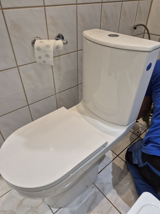WC kompakt ubikacja toaleta wysoka + mata do montażu