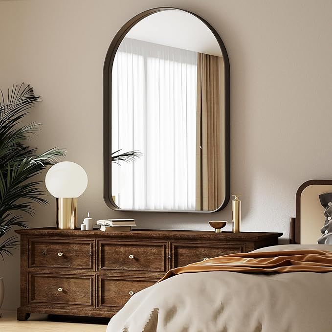 Lustro ścienne Koonmi w kształcie łuku z głęboką czarną ramą 60x90 cm