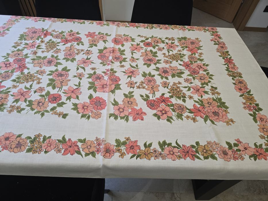 Obrus lniany z Cepelii