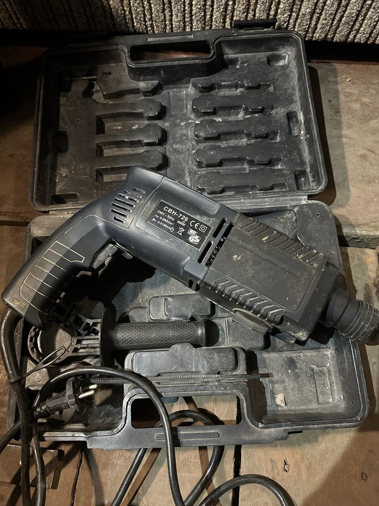 Перфоратор 850W
