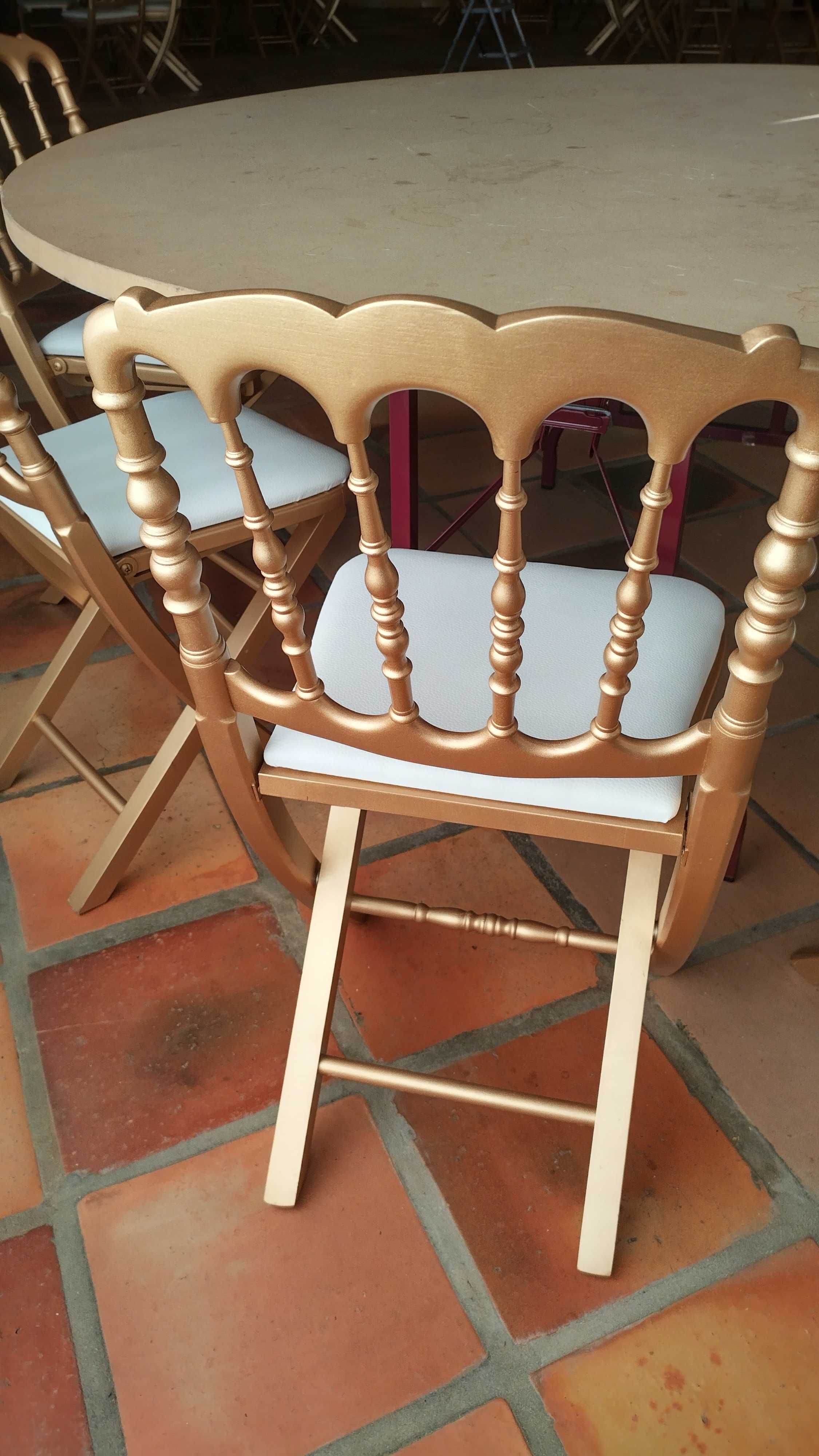 Cadeira napoleão dourada