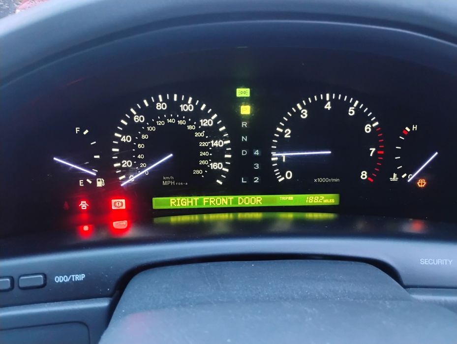 Lexus LS 400 benzyna