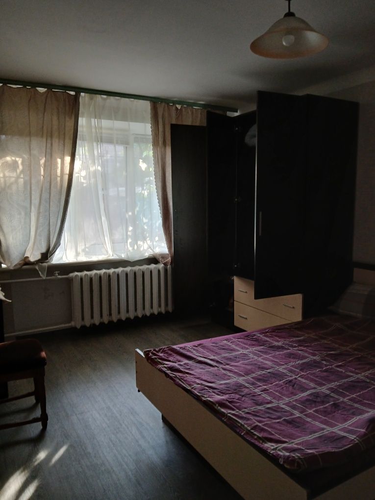 2-х Лятошинського,ЦУМ,Михайлівська,любий термін