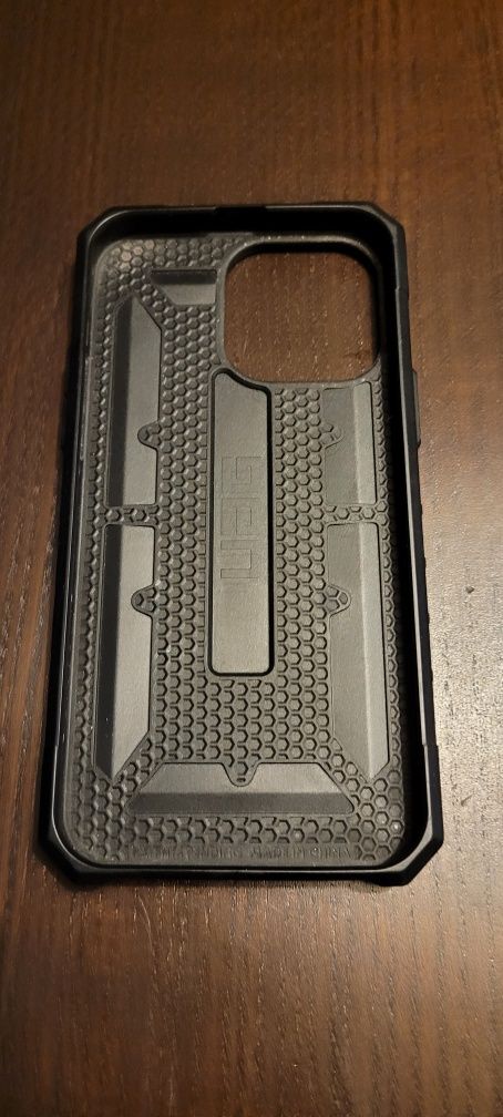 Etui UAG dla iPhone 14 pro max