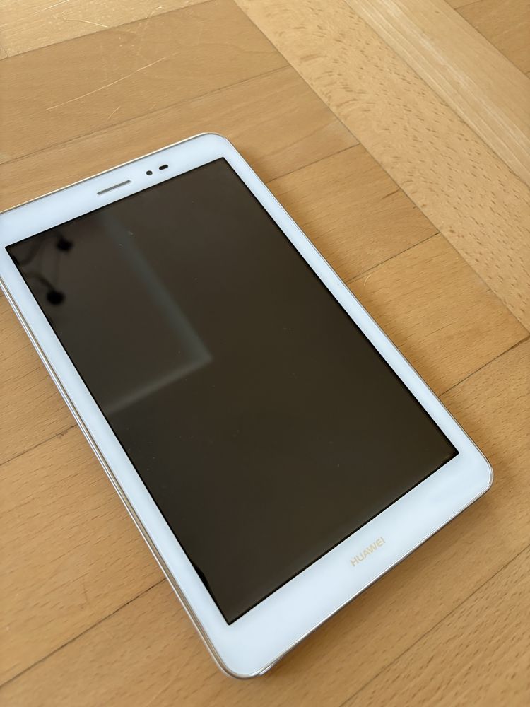 Tablet Huawei MediaPad T1-821L